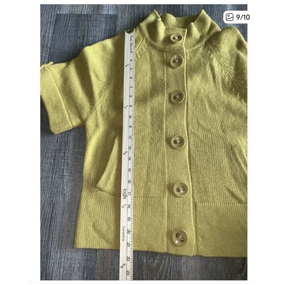 Forever 21 Mustard Wool Blend SnapCropped Short Sleeve Cardigan Women Medium - Picture 9 of 10
